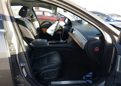 2010 Jaguar Xf from USA, damaged, VIN SAJWA0FA6AHR72388